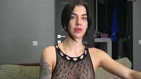 Snapshot of brunette_from_the_moon chatting on 4, 3, 2025 Alice online show from 4, 3, 2025