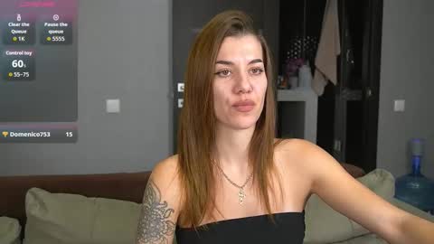 Snapshot of brunette_from_the_moon chatting on 19, 11, 2025 Alice online show from 19, 11, 2025