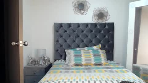 Snapshot of brunette_sex718203 chatting on 23, 9, 2025 Violetta online show from 23, 9, 2025