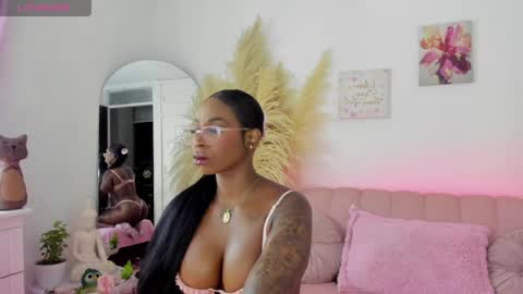 Snapshot of brunettklaryss chatting on 10, 6, 2026 Brenda online show from 10, 6, 2026