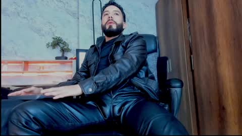 Andres Suarez online show from 2, 3, 2025