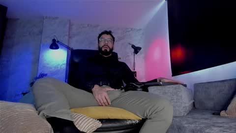 Andres Suarez online show from 25, 11, 2025