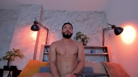 Andres Suarez online show from 14, 12, 2025
