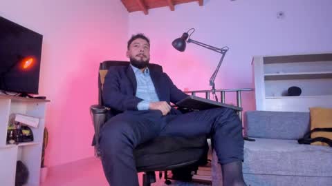 Andres Suarez online show from 11, 4, 2026