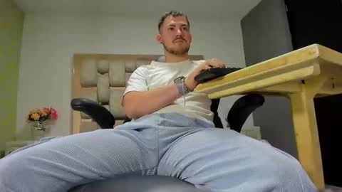 Snapshot of brunowalkerr chatting on 2, 10, 2025 Say me Bruno online show from 2, 10, 2025