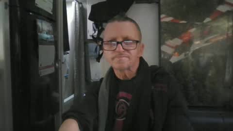 Snapshot of brushsquach chatting on 18, 1, 2026 Steve... aka SkinnieDippin aka TimberTramp online show from 18, 1, 2026