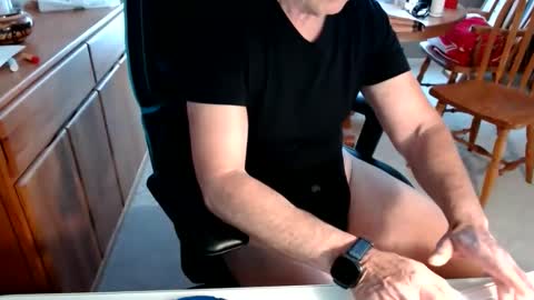 Snapshot of brussells chatting on 7, 6, 2026 Brussells online show from 7, 6, 2026