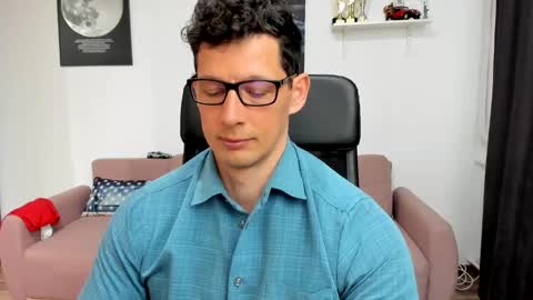 Brutus K online show from 4, 3, 2025