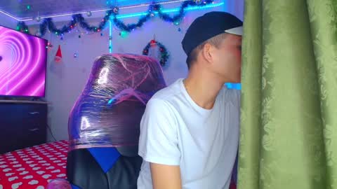 Snapshot of bryam_hot chatting on 16, 12, 2024 BRYAM INDEPENDENT MODEL online show from 16, 12, 2024