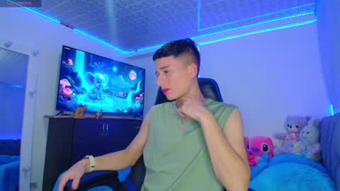 Snapshot of bryam_hot chatting on 21, 1, 2025 BRYAM INDEPENDENT MODEL online show from 21, 1, 2025