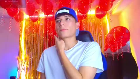 Snapshot of bryam_hot chatting on 9, 9, 2025 BRYAM INDEPENDENT MODEL online show from 9, 9, 2025