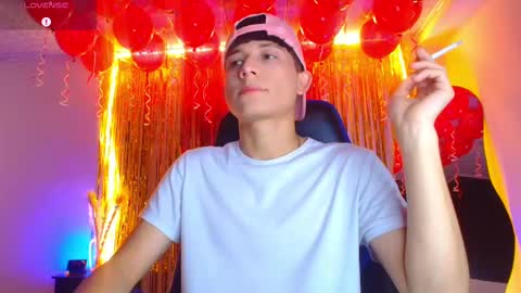 Snapshot of bryam_hot chatting on 12, 9, 2025 BRYAM INDEPENDENT MODEL online show from 12, 9, 2025