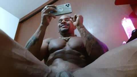 Enjoy the best muscle straws   online show from 17, 2, 2025