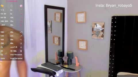 Snapshot of bryan_robayo5 chatting on 3, 4, 2026 Bryan online show from 3, 4, 2026