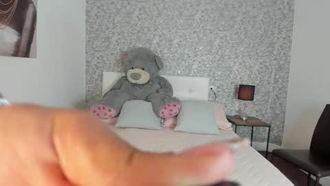 Bryhanna  online show from 29, 5, 2026