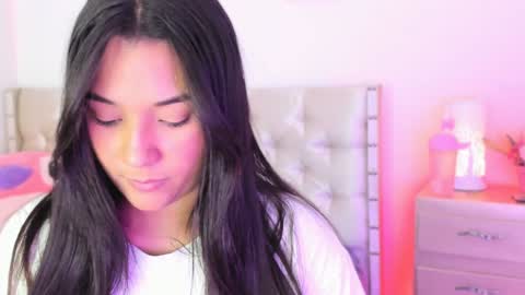 Snapshot of bryonny_ chatting on 13, 12, 2024 Carly online show from 13, 12, 2024