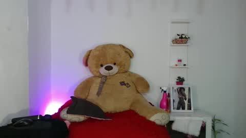 hot online show from 7, 1, 2026