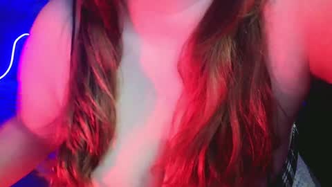 Snapshot of bubble_bambam chatting on 12, 1, 2025 Nancy 3 online show from 12, 1, 2025