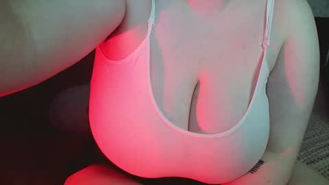 Snapshot of bubble_bambam chatting on 23, 1, 2025 Nancy 3 online show from 23, 1, 2025