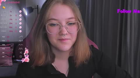 Snapshot of bubble_bunny chatting on 24, 2, 2025 Ruby online show from 24, 2, 2025