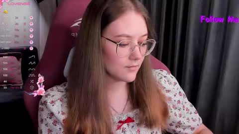 Snapshot of bubble_bunny chatting on 13, 10, 2025 Ruby online show from 13, 10, 2025