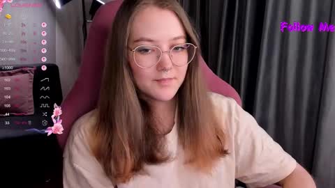 Snapshot of bubble_bunny chatting on 23, 10, 2025 Ruby online show from 23, 10, 2025