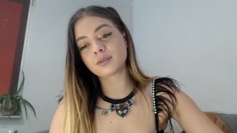 Snapshot of buffyextasy chatting on 7, 3, 2025 Buffy online show from 7, 3, 2025