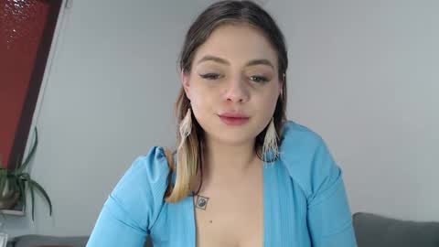 Snapshot of buffyextasy chatting on 10, 3, 2025 Buffy online show from 10, 3, 2025