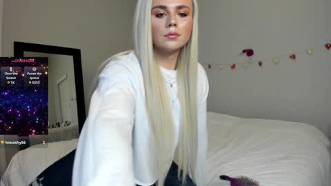 buitifulblonde online show from 6, 1, 2025