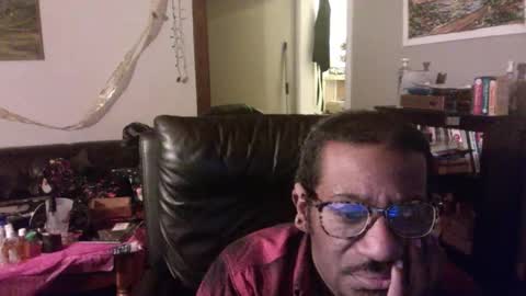 Bungalow Entertainment online show from 20, 12, 2025