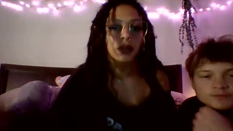 Snapshot of bunniandbyrdd chatting on 3, 2, 2025 bunniandbyrdd online show from 3, 2, 2025