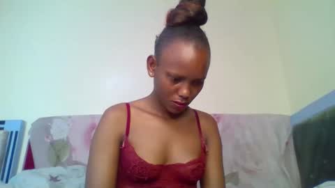 bunnydiva_ online show from 16, 12, 2025