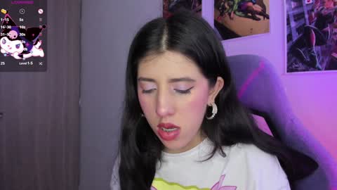 Snapshot of bunnyy09 chatting on 3, 2, 2025 Jess online show from 3, 2, 2025