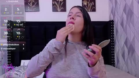 Snapshot of burningpleasuree chatting on 26, 9, 2025 Helen  online show from 26, 9, 2025