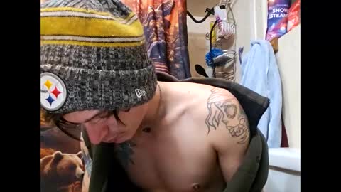 Snapshot of burntbuns710 chatting on 28, 1, 2025 LostSingledad online show from 28, 1, 2025