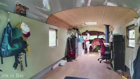 busbuddies online show from 26, 6, 2026