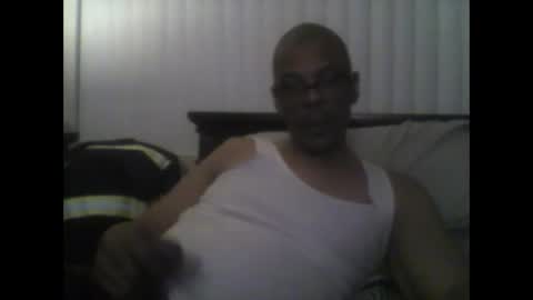 Snapshot of busturgutzgd11 chatting on 19, 2, 2025 Busturgutzgd1 online show from 19, 2, 2025