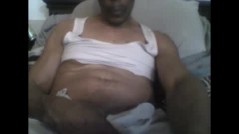 Snapshot of busturgutzgd11 chatting on 24, 2, 2025 Busturgutzgd1 online show from 24, 2, 2025