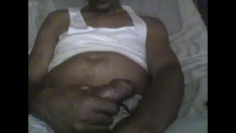Snapshot of busturgutzgd11 chatting on 10, 10, 2025 Busturgutzgd1 online show from 10, 10, 2025