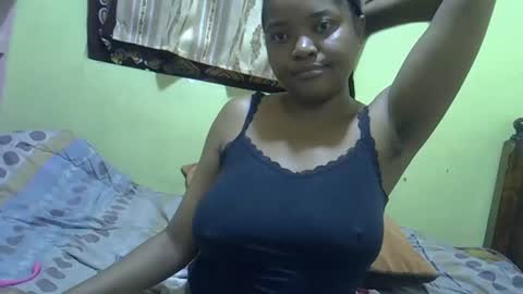 Snapshot of busty_kenzi chatting on 24, 12, 2024 busty kenzi online show from 24, 12, 2024