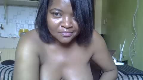 Snapshot of busty_kenzi chatting on 8, 1, 2025 busty kenzi online show from 8, 1, 2025