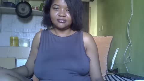 Snapshot of busty_kenzi chatting on 21, 1, 2025 busty kenzi online show from 21, 1, 2025