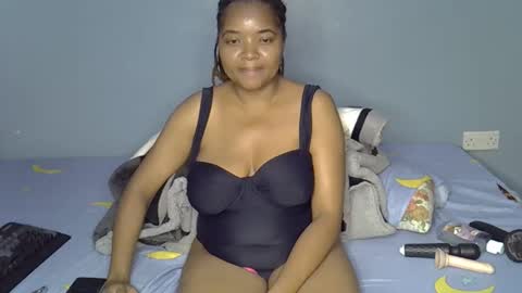 busty kenzi online show from 2, 6, 2026