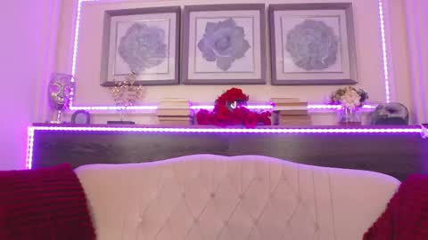      online between 6AM and 2PM EET almost everyday. online show from 25, 2, 2026