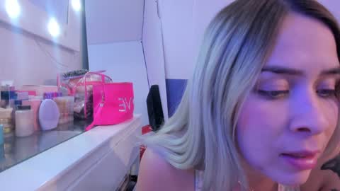 Snapshot of byanca_winklar chatting on 8, 12, 2024     online show from 8, 12, 2024