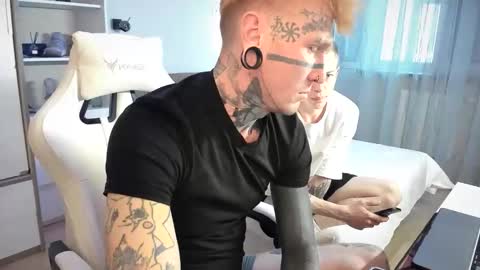 Snapshot of c10h15on chatting on 9, 1, 2026 c10h15on online show from 9, 1, 2026