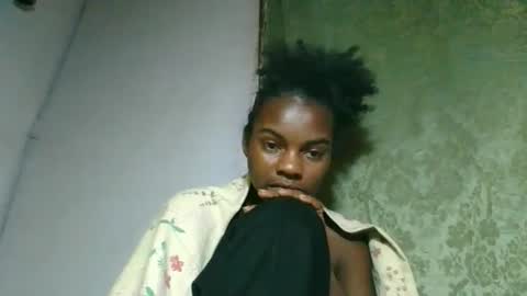 Snapshot of caella98 chatting on 27, 5, 2026 caella98 online show from 27, 5, 2026
