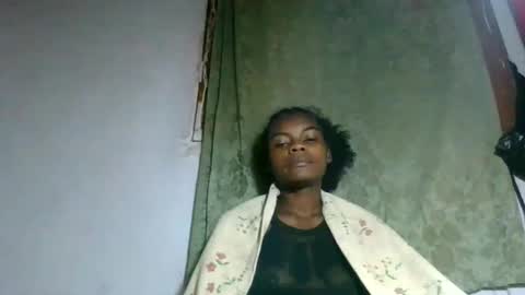 Snapshot of caella98 chatting on 28, 5, 2026 caella98 online show from 28, 5, 2026