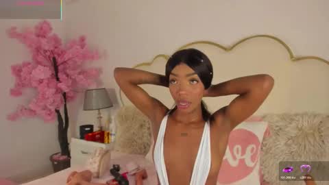 Cahitlin  online show from 8, 11, 2025