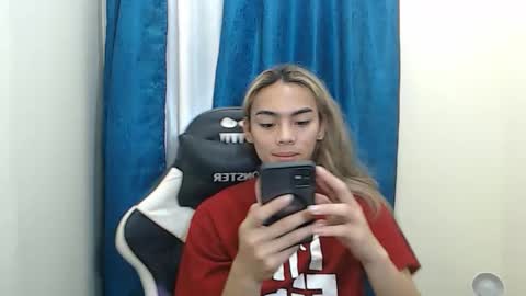 caitessa_bellemoir online show from 26, 3, 2026